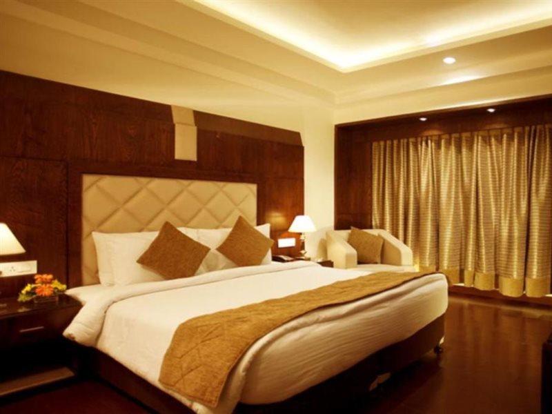 Vijay Intercontinental Hotel Kanpur Eksteriør billede